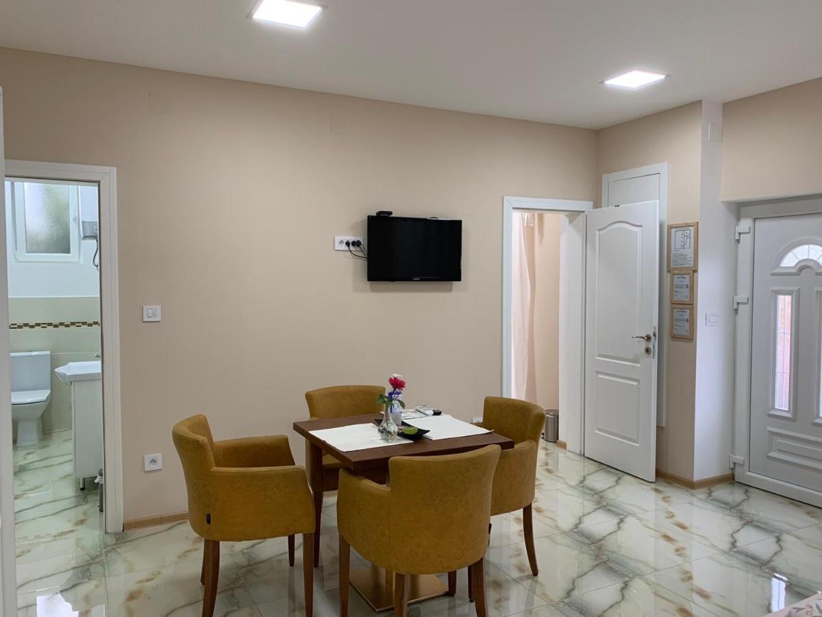 Lilly Apartment Palic Exterior photo